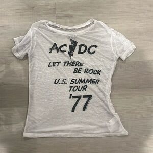 Women’s chaser t-shirt